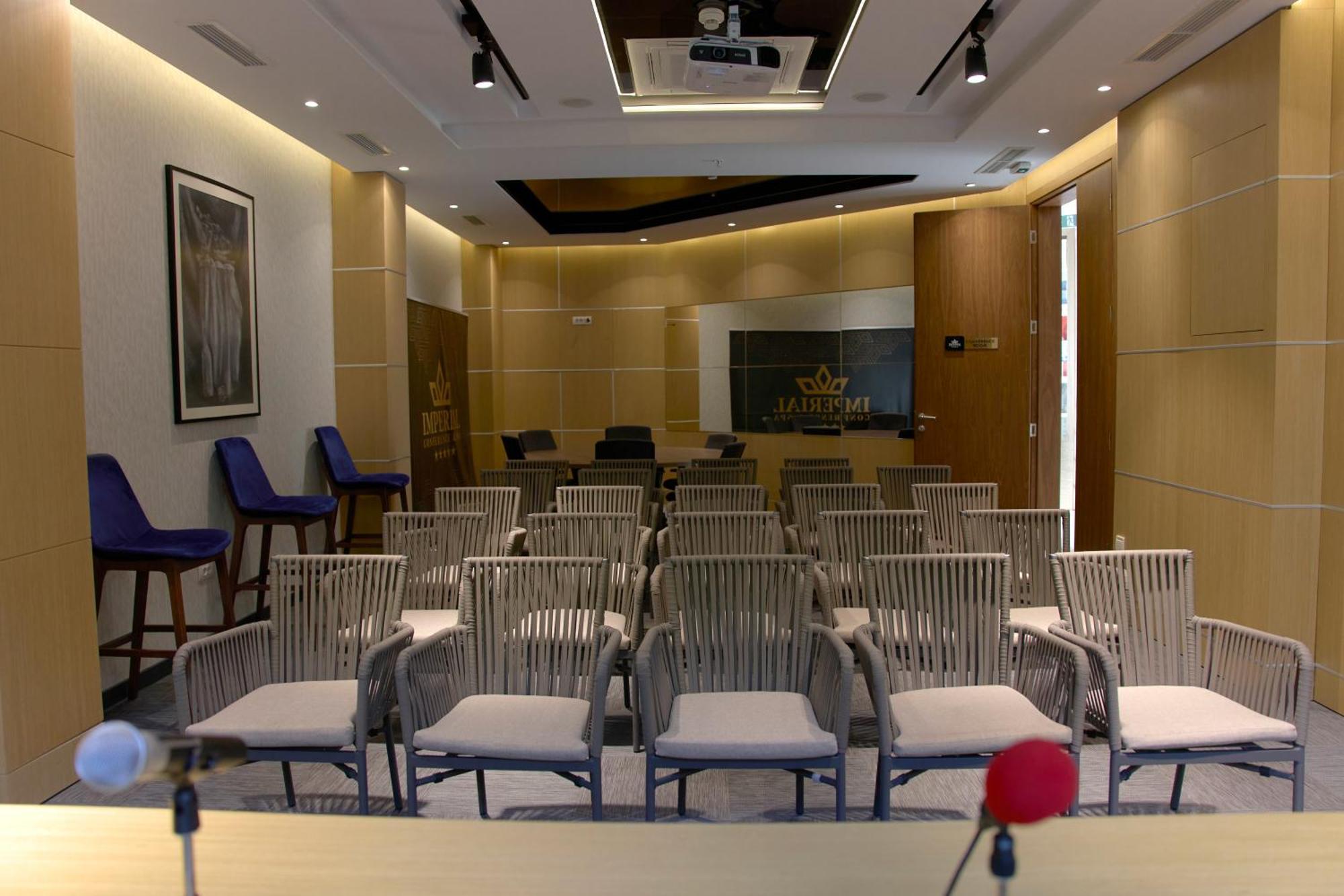 Hotel Imperial Conference & Spa Μπούντβα Εξωτερικό φωτογραφία