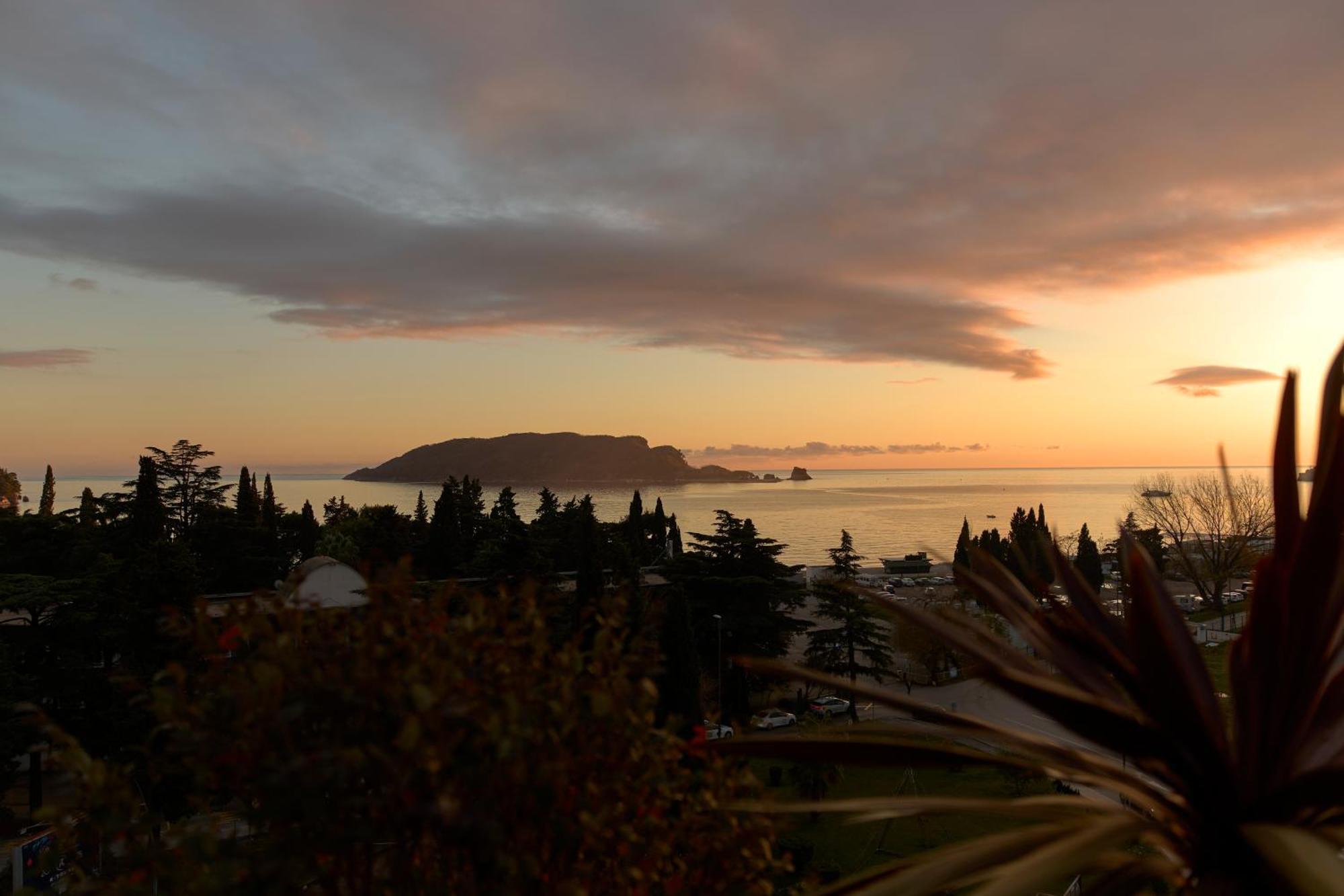 Hotel Imperial Conference & Spa Μπούντβα Εξωτερικό φωτογραφία