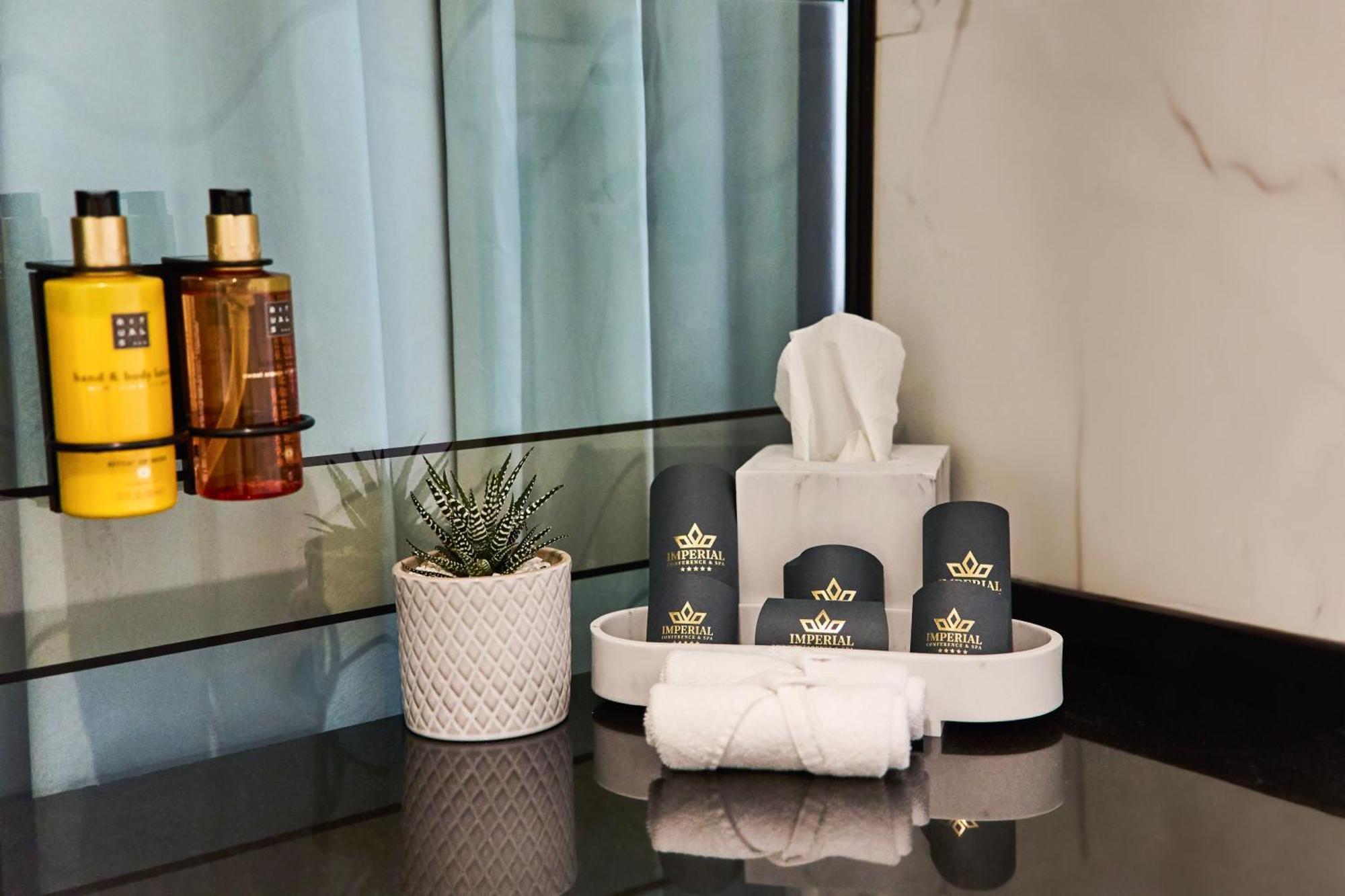 Hotel Imperial Conference & Spa Μπούντβα Εξωτερικό φωτογραφία
